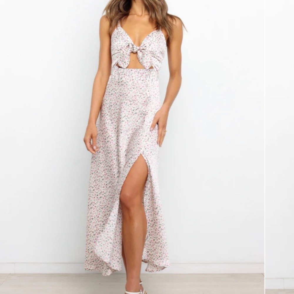 Petal and Pup Xandres floral cutout tie dress